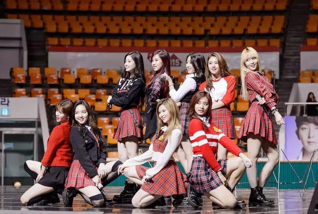 exo的粉丝叫什么，现在exo的粉丝叫什么名字（韩团官方粉丝名盘点）