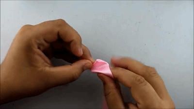 彩带的折法，彩带的折法大全 风铃花（一根丝带就卷出一朵螺旋形状的玫瑰）