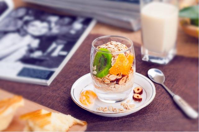 十大饱腹感食物之首，饱腹感最强食物（饱腹感很强的10种食物）