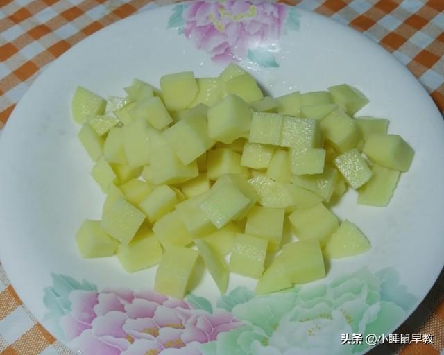 炒三丁怎么做好吃，炒三丁的做法（鲜香开胃又下饭）