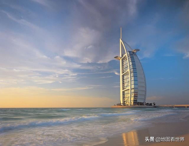 迪拜在地图上的位置，迪拜的地理位置在世界地图哪里（世界上唯一的酋长国联邦——阿联酋）