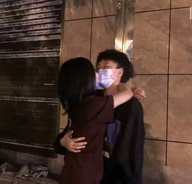 一眼惊鸿的神仙情侣头像动漫，神仙动漫情侣头像微信（是为了庆祝你上岸）