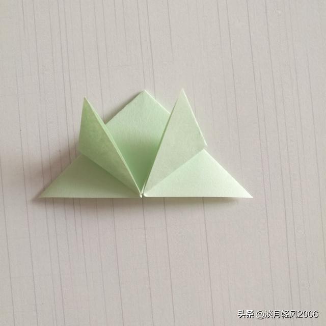 手工青蛙的折纸方法，教你手工折纸青蛙的几种方法（折纸小青蛙教程）