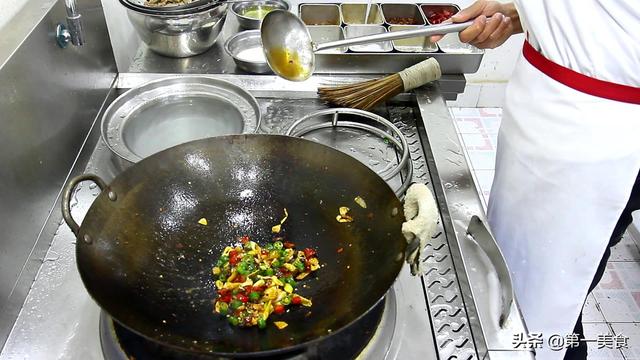 土匪猪肝的做法，土匪猪肝正宗做法是什么（厨师长教你土匪猪肝的做法）