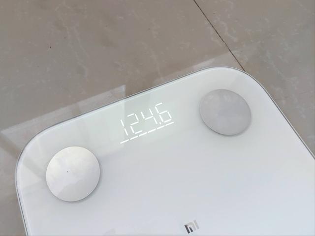 小米体脂秤app，小米体脂秤2怎么测体脂（咕咚、小米体脂秤全体验）