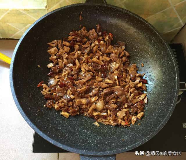 笋干怎么吃，干笋子怎么做好吃（笋干和此物才是天生一对）