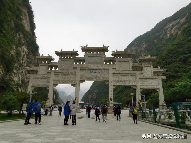 华山要爬几个小时，华山旅游攻略三个小时以上（一次夜登华山的经历和感受）