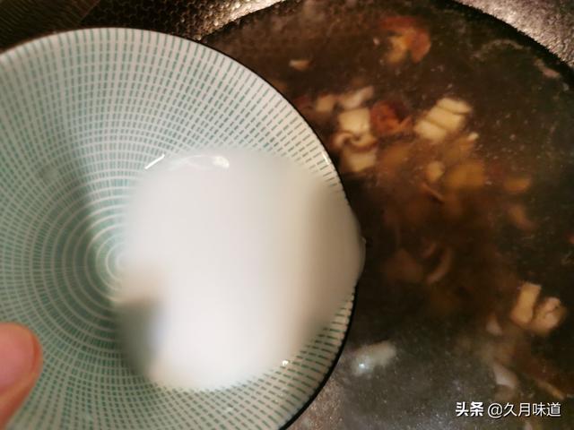蔬菜汤的做法大全，蔬菜汤的做法大全家常（蔬菜汤湿气重吗）