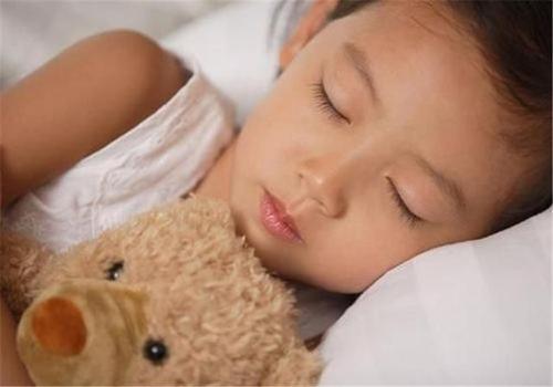 邓琳琳现在多高了，邓琳琳为什么退役长高（21岁之前不到140cm）