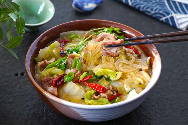 羊肉炖白菜的做法，如何做白菜炖羊肉（学会这样做羊肉炖白菜）