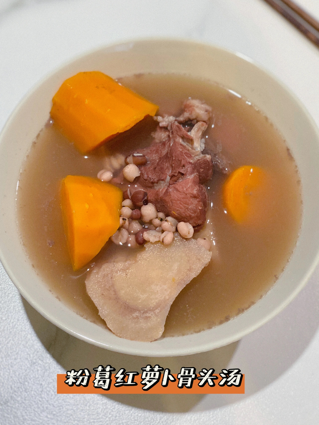 炖汤食谱大全及做法，12道美味汤食谱（超适合全家老少的煲汤食谱大全）