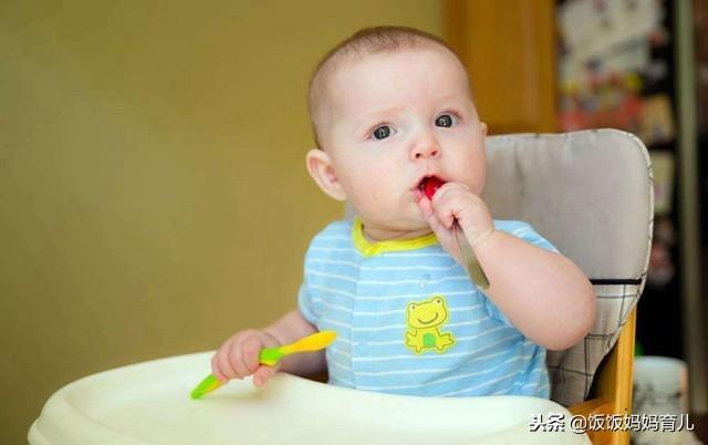 六个月宝宝辅食食谱，四到六个月宝宝辅食食谱（适合6个月宝宝吃的辅食食谱）