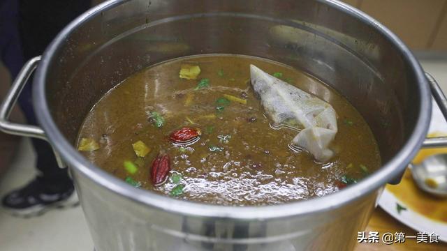酱牛肉的制作方法，教你制作非常好吃的五香酱牛肉（酱牛肉最地道的做法）