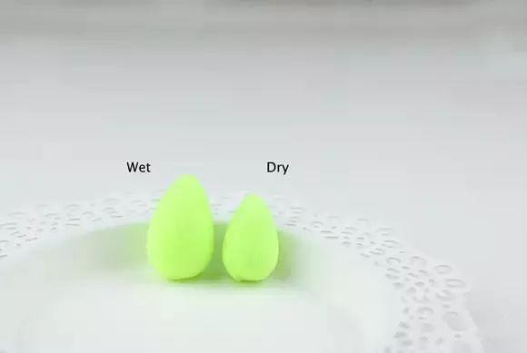 新粉扑的正确使用方法是什么，刚买的粉扑应该怎么用（一只“小小”的海绵粉扑居然有“百种”使用方法）