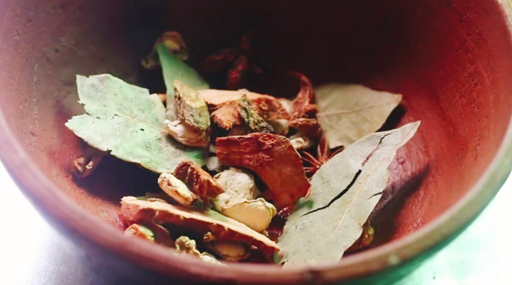 圖片[2]-【四川泡菜】做法步驟圖 酸辣爽脆不生花 放一年不會(huì)壞-起舞食譜網(wǎng)