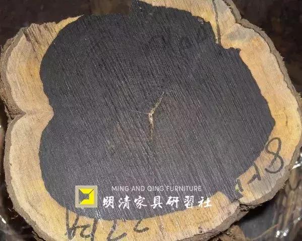 黑紫檀木与紫檀的区别,紫檀和黑檀木的区别(紫檀的秘密 / 闹剧一场) 黑紫檀木与紫檀的区别,紫檀和黑檀木的区别(紫檀的秘密 / 闹剧一场)