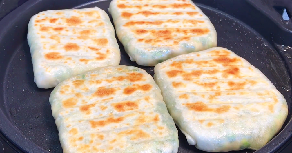 图片[8]-【豆腐韭菜馅饼】做法步骤图 皮薄馅大 饭店吃不到-起舞食谱网