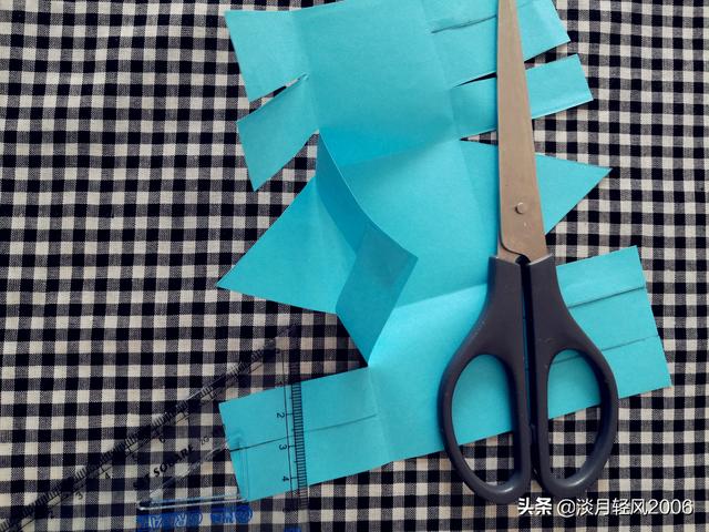 手工折纸小篮子，手把手教你手工折纸折纸篮子（简单几步做成一个小篮子）