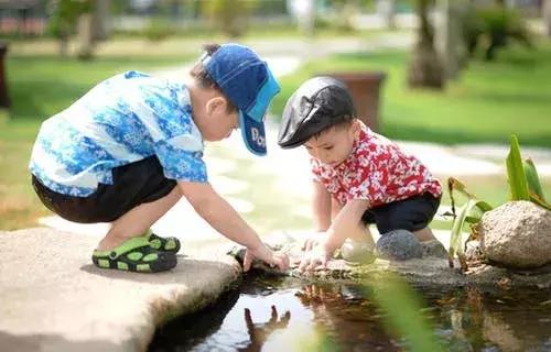 幼儿园秋季保健小常识，幼儿园秋季保健知识（秋季幼儿园7个保健小常识）