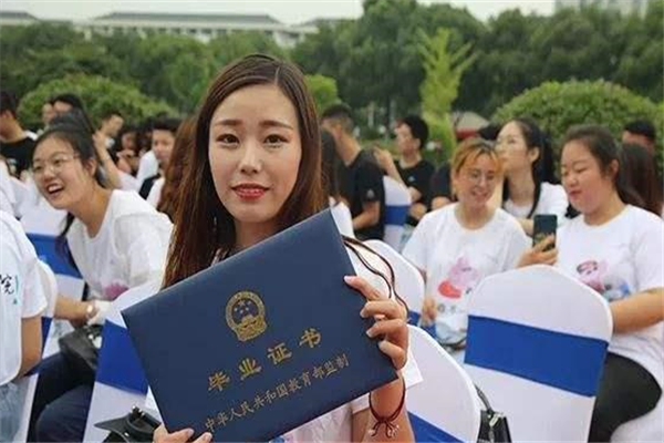 一般专科几年制，专科一般学制几年（五年制大专和三年制大专差距有多大）