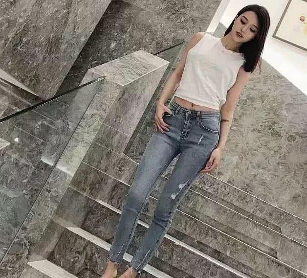 皆甜:表情包/我真的好累 没有感同身受 没有 不会有人理解我的，好累好累的图片 心情（一个人心好累的说说）