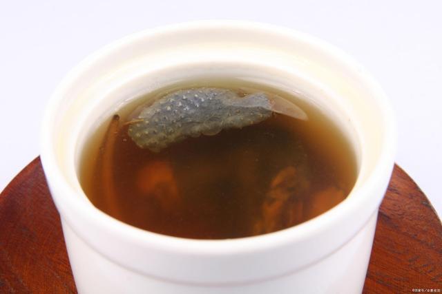 冬季养生——枸杞红枣乌鸡汤，乌鸡枸杞子红枣汤（红枣枸杞乌鸡汤：滋肺补肾）