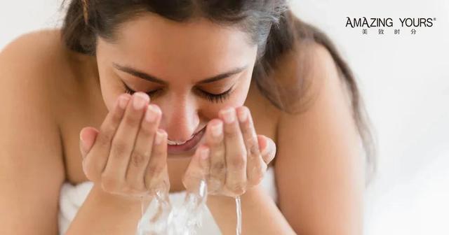 去角质慕斯用在洗面奶之前还是之后，去角质慕斯用完还需要用洗面奶吗（去角质的产品怎么用，美致时分）