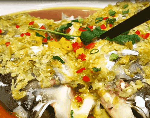 阿瓦山寨鱼头做法，阿瓦山寨鱼头的做法（太原一折指南带你去阿瓦山寨）