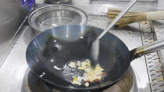 家常炒豆腐这样做真好吃营养丰富，厨师长教你豆腐这样炒