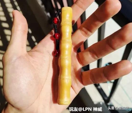 怎样盘玩桃木手串，桃木手串图片盘玩效果图（路边捡到的不值钱的木头）