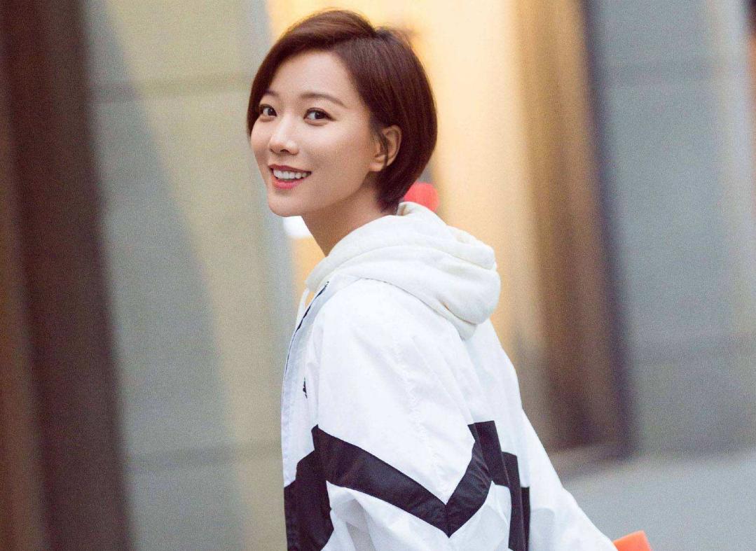 靠"退圈"上热搜,"北京小妞"王珞丹的翻红顶流梦