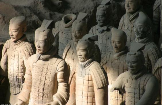 兵马俑是用什么材料做的，兵马俑是什么做的（德国学者的研究结论很震撼）