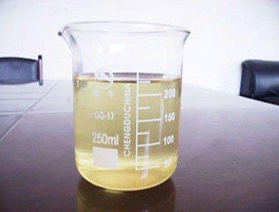 塑料的原材料是石油吗（科学家：塑料是石油做的）