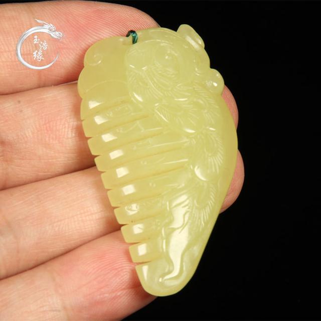 梳子的寓意是什么，送人梳子的寓意是什么（和田玉玉雕梳子有那些美好的寓意）