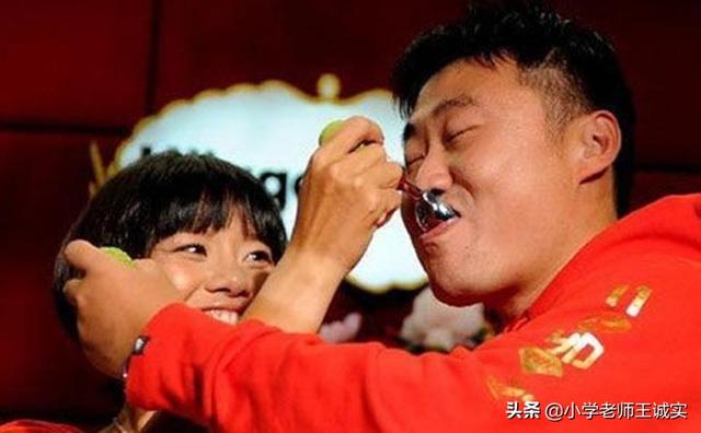 李娜网球个人资料，李娜个人资料（38岁的网球女神李娜）