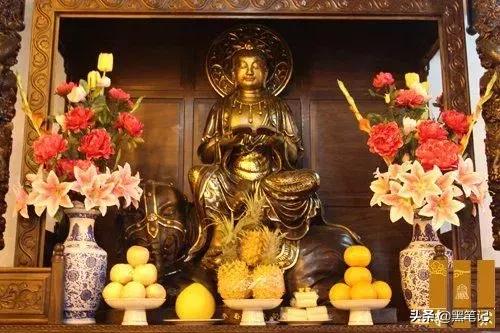 文殊菩萨最忌讳什么,属兔人最忌讳什么颜色(生理期不能进寺院) 文殊菩萨最忌讳什么,属兔人最忌讳什么颜色(生理期不能进寺院)