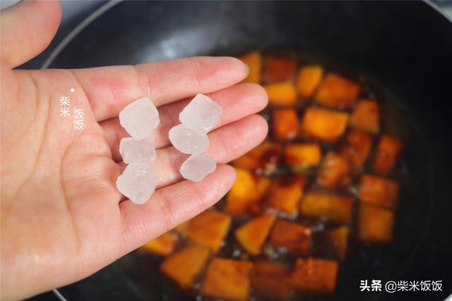 黄南瓜怎么做，怎么做蛋黄南瓜（我家最爱吃的一道素菜）