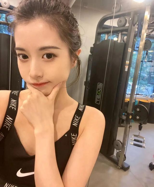 柳叶眼的女人命好不好,公认最好看的4种眼型杏眼第1-相术-荣耀易学