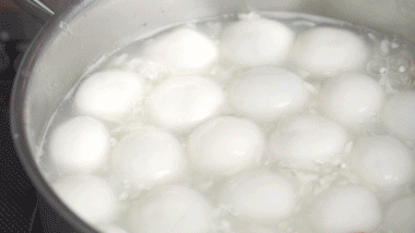 微波炉煮汤圆的方法，微波炉可以煮汤圆（六招教你解决剩余汤圆！！！）