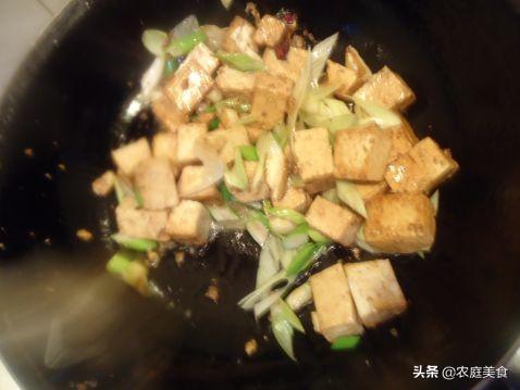 白菜豆腐怎么炒，白菜炒豆腐怎么做（天天做饭不如家常一招鲜）