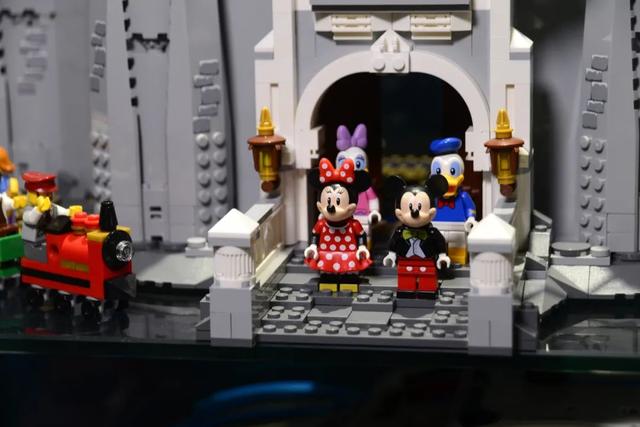 高达是什么，高达是什么电视剧人物（抵抗成年世界的秘密武器）