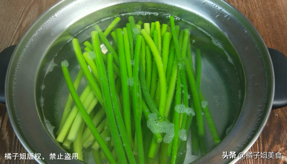 圖片[5]-【手撕蒜苔】做法步驟圖 簡單美味 好吃下飯不油膩-起舞食譜網(wǎng)