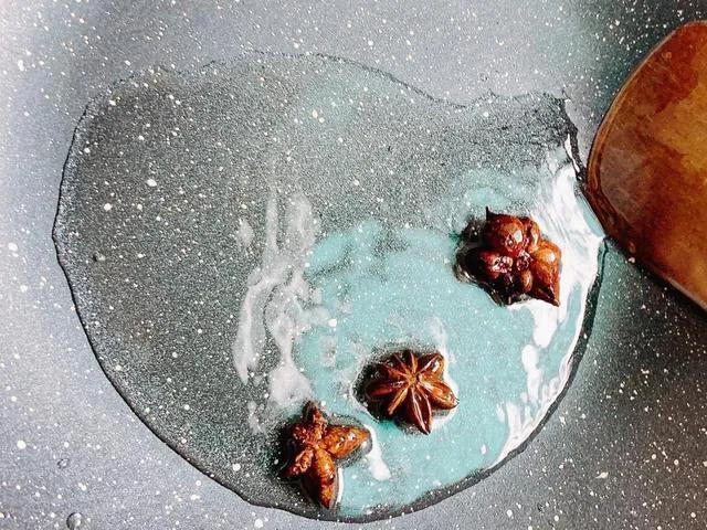 素三鲜打卤面，有哪些卤比较常见（三鲜打卤面）
