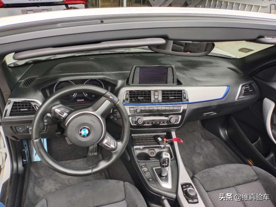 宝马1系敞篷跑车，宝马行车记录仪怎么连接手机（20W的宝马敞篷轿跑）