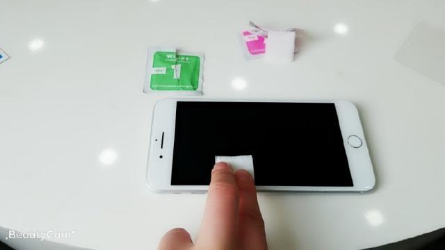 除尘贴怎么用，如何自己给手机“完美”贴膜