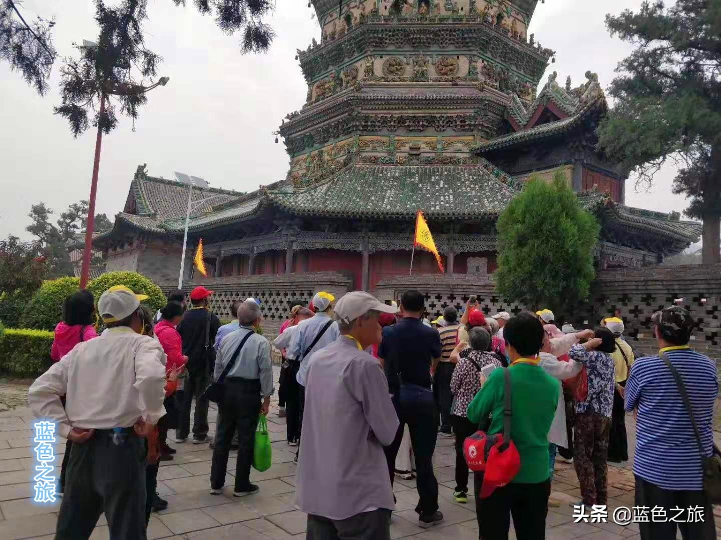 五台山旅行社（一日游几十块钱还送箱鸡蛋）