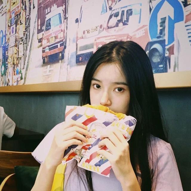 七奈:港风复古头像微信，七奈:港风复古头像（复古头像 港风）