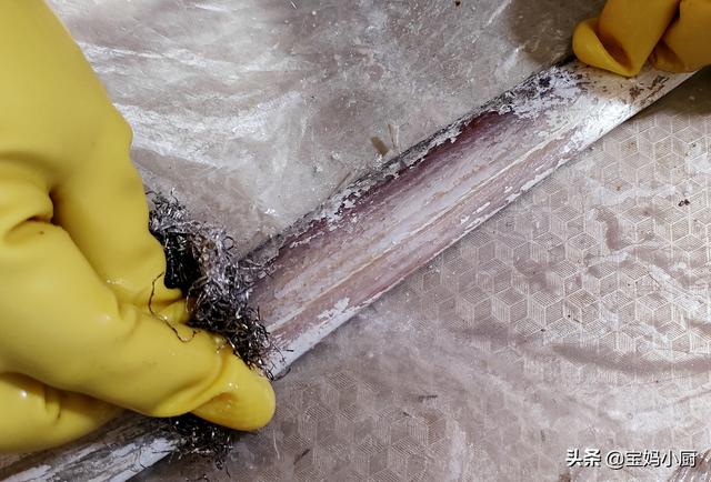 不炸的炖带鱼方法，带鱼不炸只炖怎么做好吃（费一次事能吃一周）