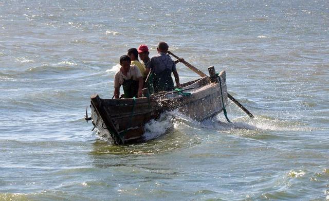 领导父亲病逝怎么发微信慰问，领导父亲去世致哀短信（老领导高绪平的真情好文——《清明节追思父亲》）