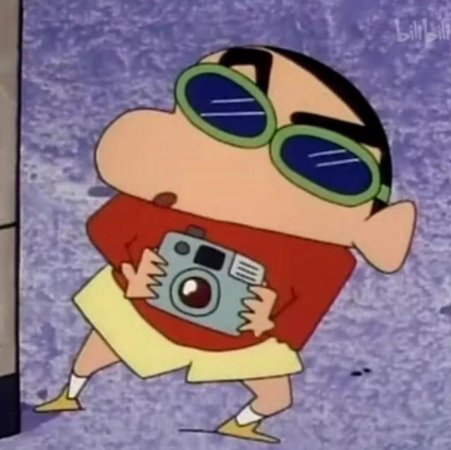 蜡笔小新微信头像，蜡笔小新头像（蜡笔小新系列丨头像+壁纸）